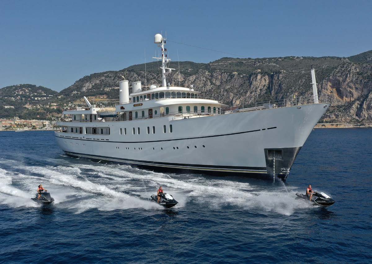 Guests on waverunners alongside Sherakhan's bow