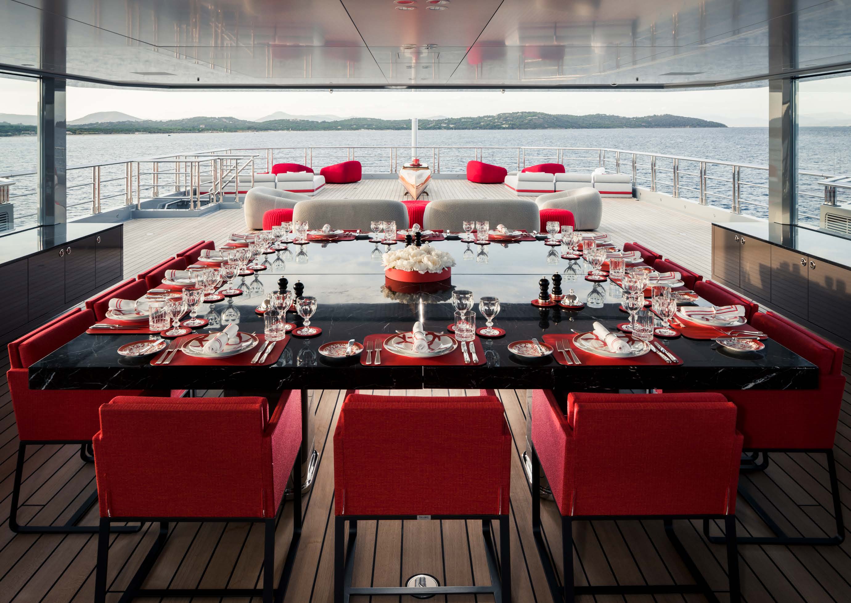 Bold's sheltered outdoor dining area overlooking the sea