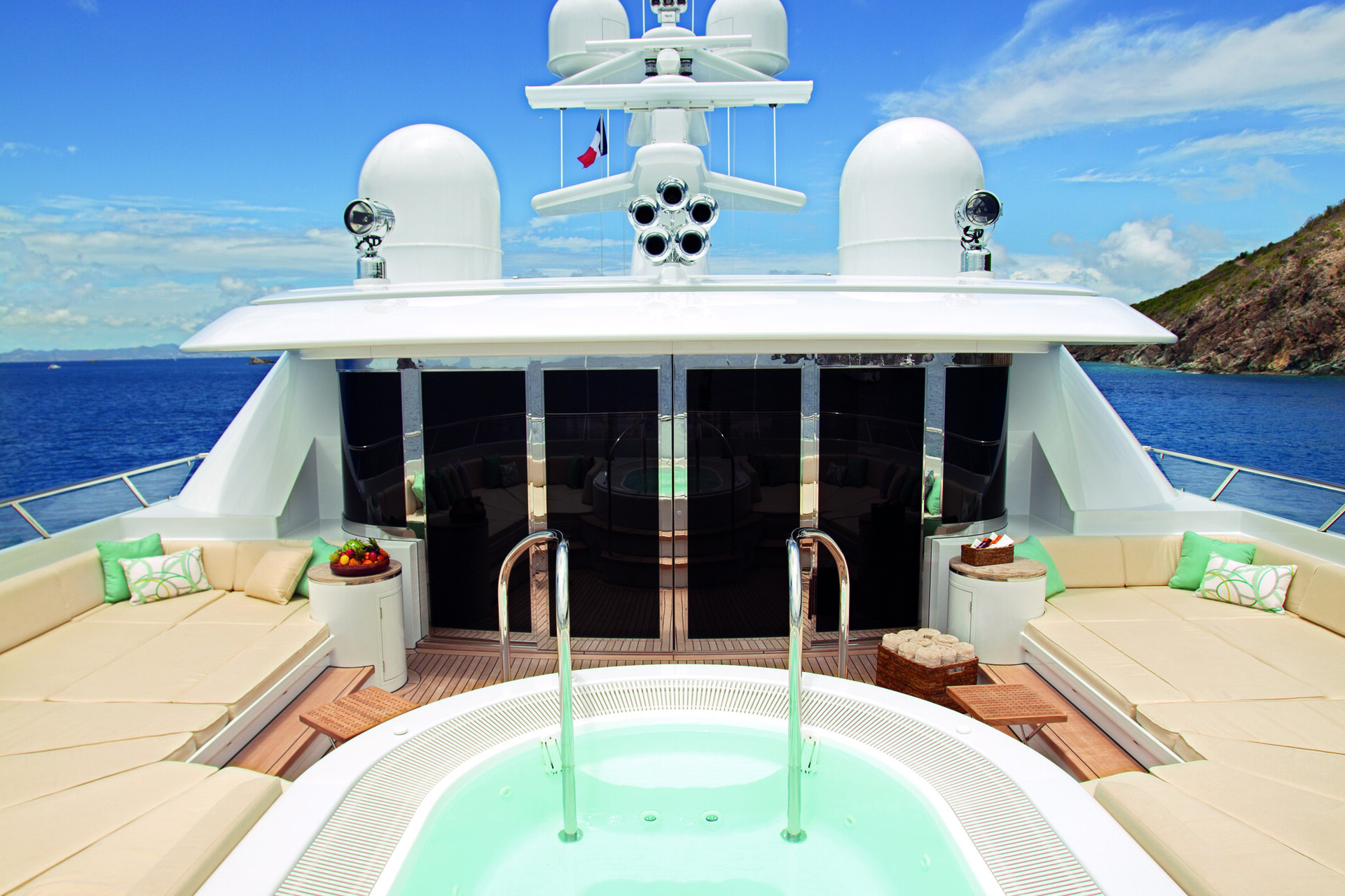 Lady Britt's forward sun deck jacuzzi and seating