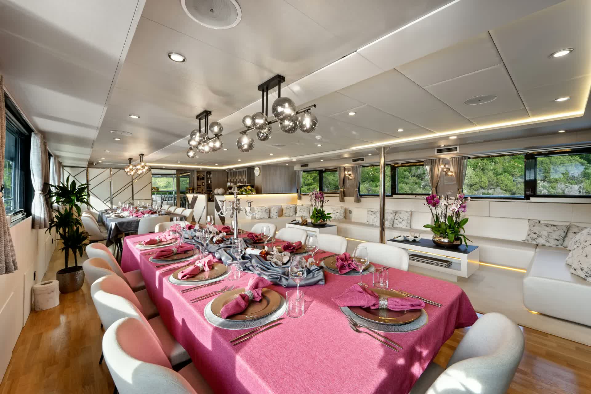 Freedom's formal dining salon on the upper deck