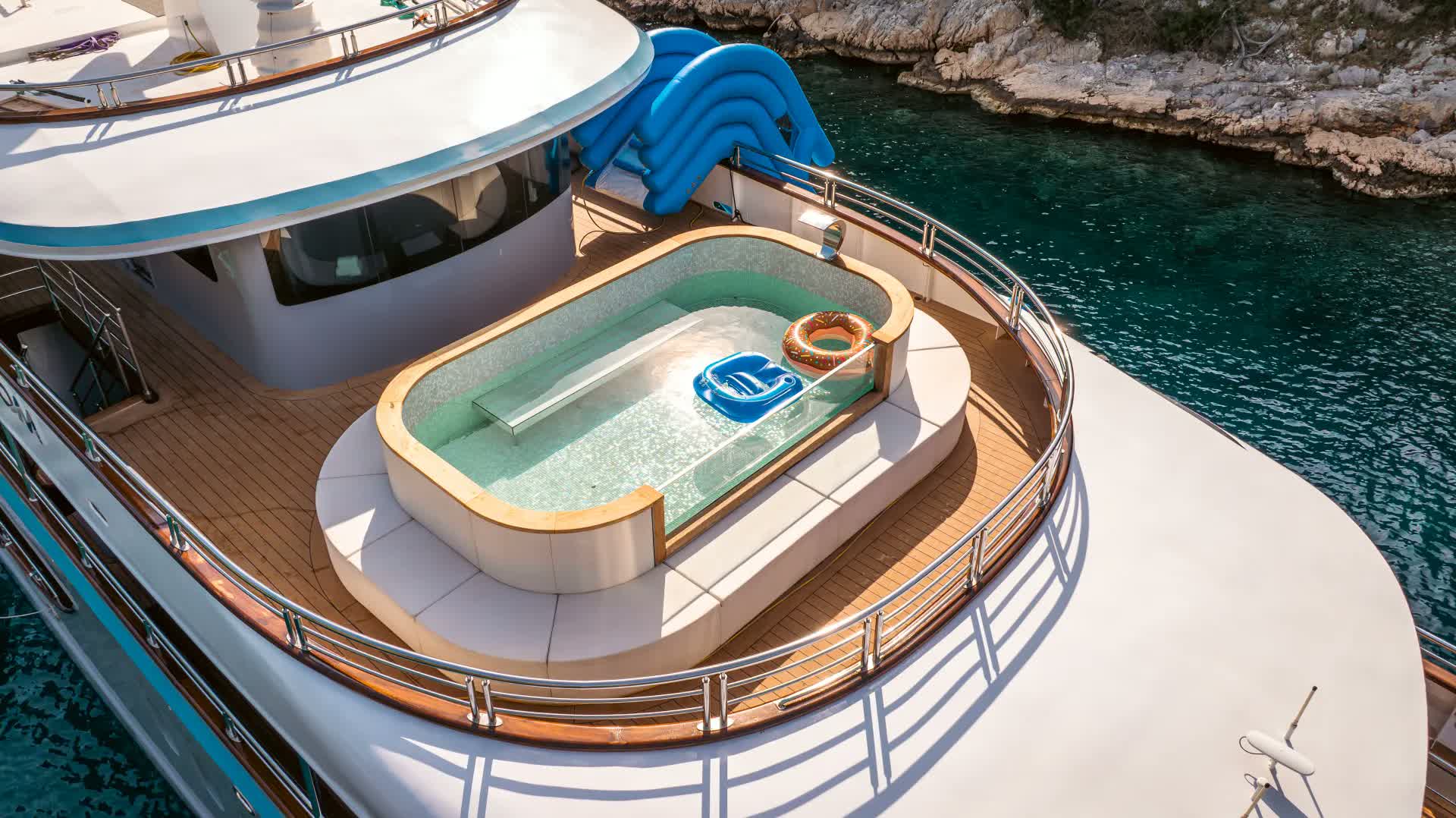 Freedom's sundeck pool and loungers