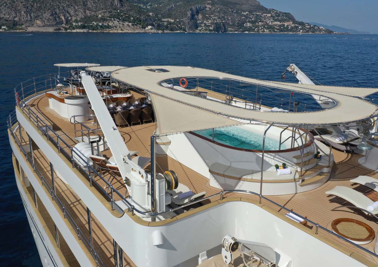 Sherakhan's sun deck with pool, lookout house and sun loungers